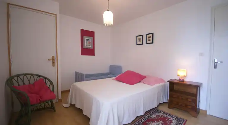 Holiday home in Broons