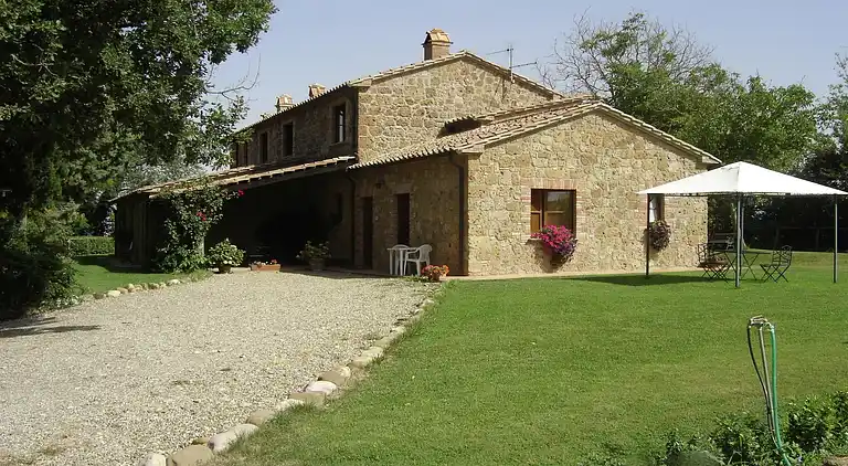 Farm house in Proceno