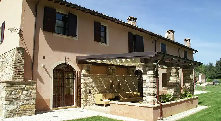 Farm house in Narni
