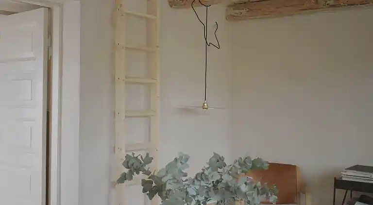 Ro i smukt renoveret landhus i Ålsgårde