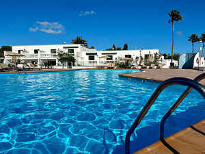Apartment Florencia with Pool & Wifi in Puerto del Carmen,