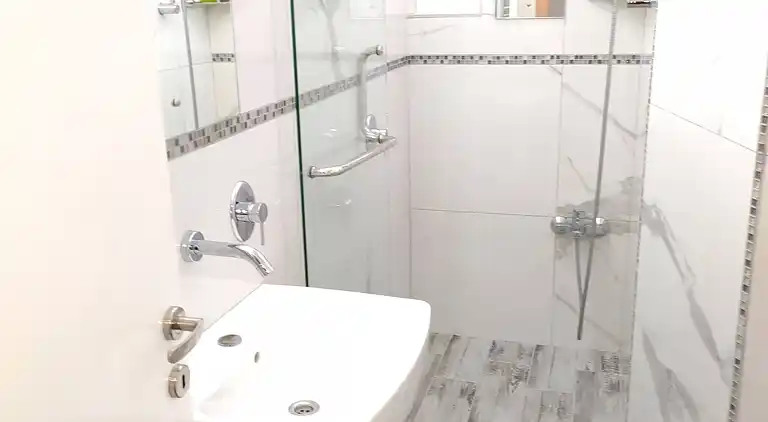 Promenadenwohnung mit Meerblick YR1