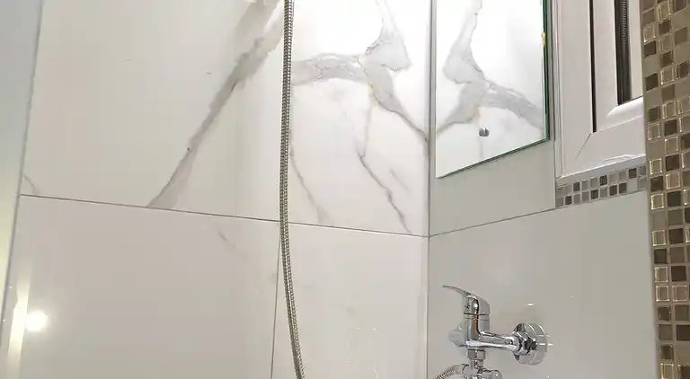 Promenadenwohnung mit Meerblick YR1