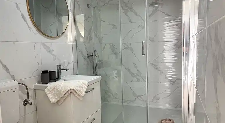 2-Zimmer-Ferienwohnung am Strand Potocnica, Pag (A-222-b)