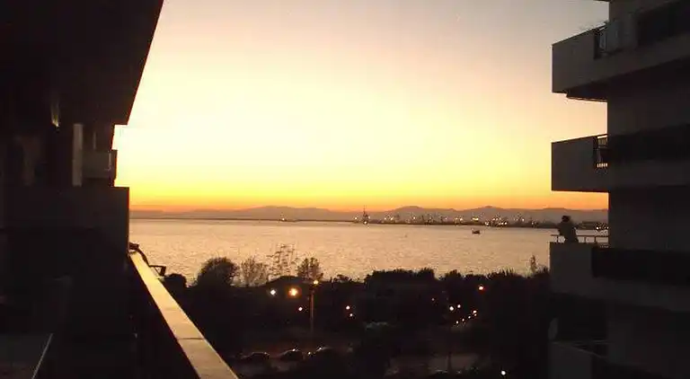 Promenadenwohnung mit Meerblick YR1