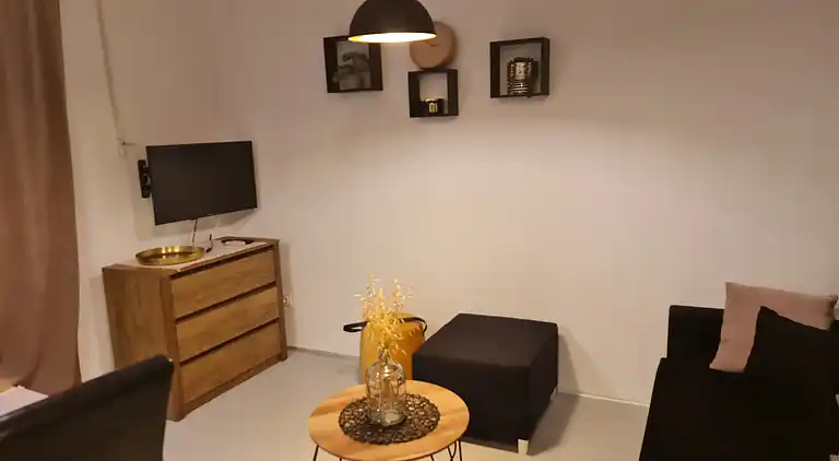 Two bedroom apartment with terrace and sea view Neviđane,