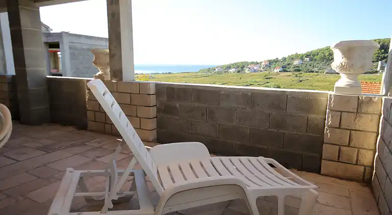 Two bedroom apartment with air-conditioning Lumbarda,