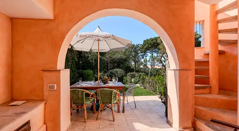 Baja Sardinia - Cala dei Ginepri, Villa 80 m vom Strand