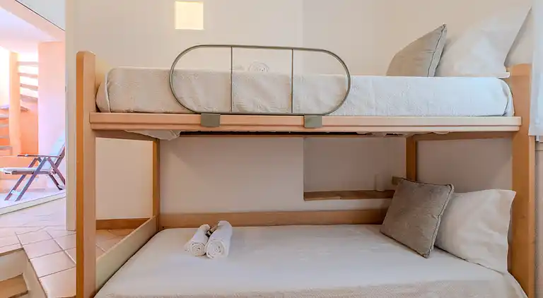 Baja Sardinia - Cala dei Ginepri, Villa 80 m vom Strand