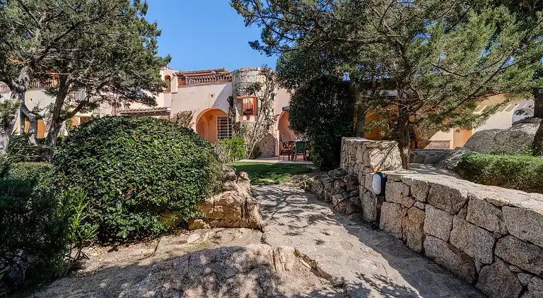 Baja Sardinia - Cala dei Ginepri, Villa 80 m vom Strand