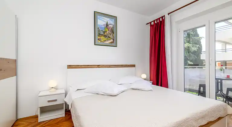 2-Zimmer-Ferienwohnung mit Terrasse Rovinj (A-19088-b)