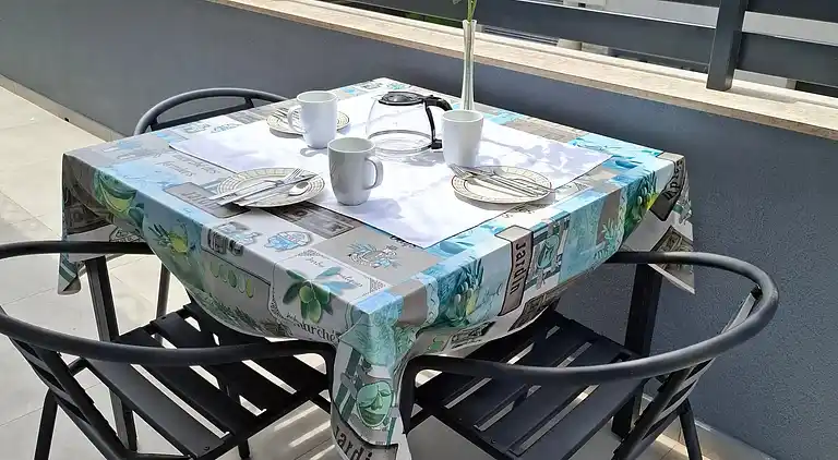 2-Zimmer-Ferienwohnung mit Terrasse Rovinj (A-19088-b)