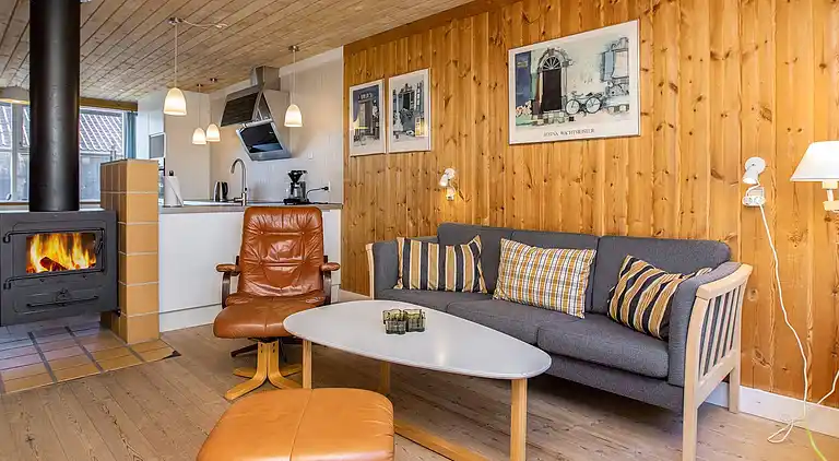 3 room, close to the sea/dike