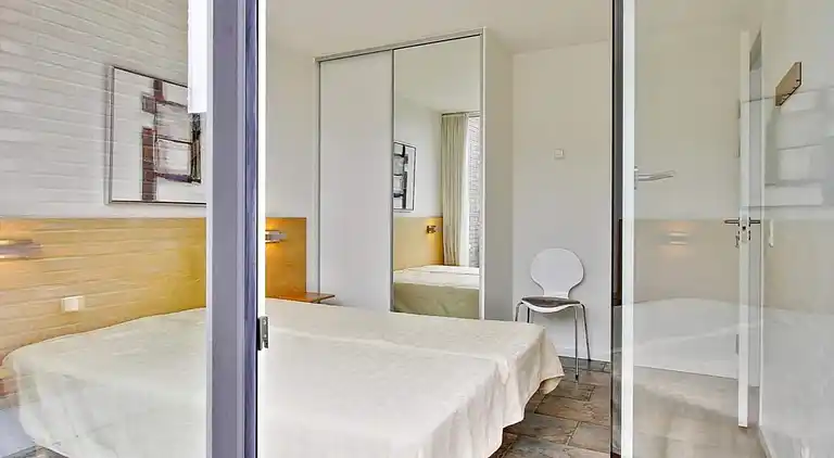 3 room