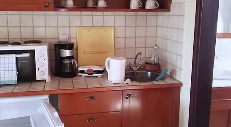 Group Accomodation, Heliopetra Studios And Houses