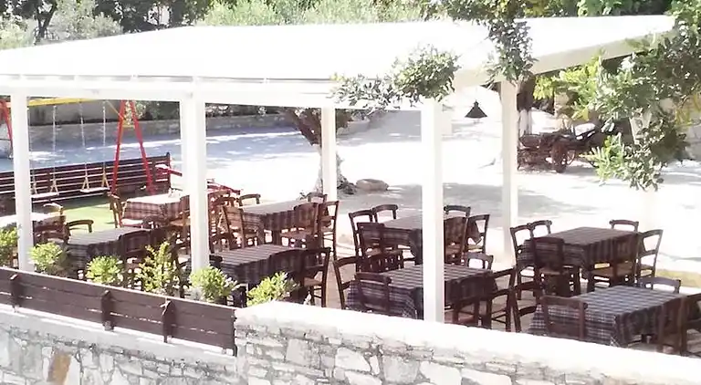 Group Accomodation, Heliopetra Studios And Houses