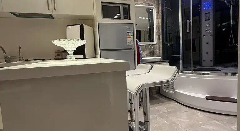 Charming Amman Apartment with Modern Amenities