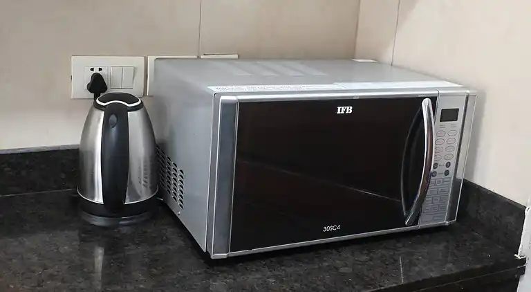 Luxuriöses 3BHK-Apartment in Gurgaon mit Stadt- und