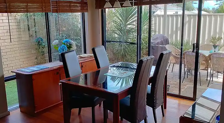 Cozy 3-Bed Townhouse in Palmyra - Perfect for Families