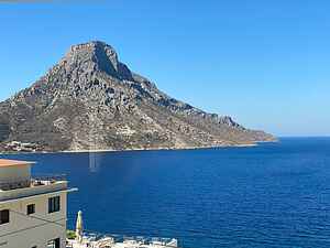 Grande Grotta House in Armeos