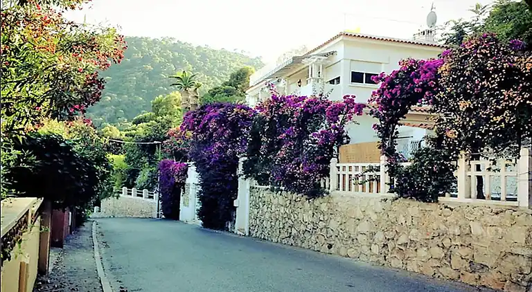 Holiday home in Èze