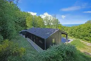 Schönes Ferienhaus mit Meerblick