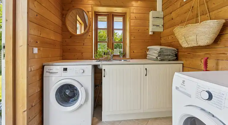 Hyggeligt feriehus tæt på fjord og badebro