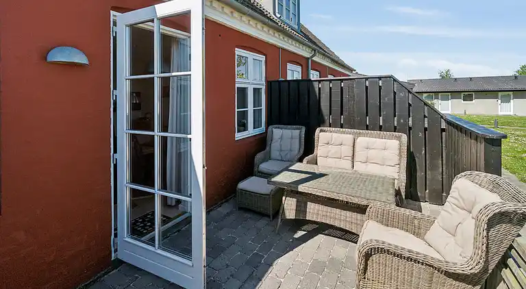 Ferielejlighed til 4 med fælles pool 