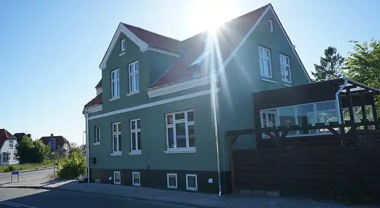 Ferienhaus mit Billard, Garten, guter Lage