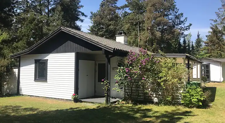 Gemütlich saniertes Haus auf großem Privatgrund