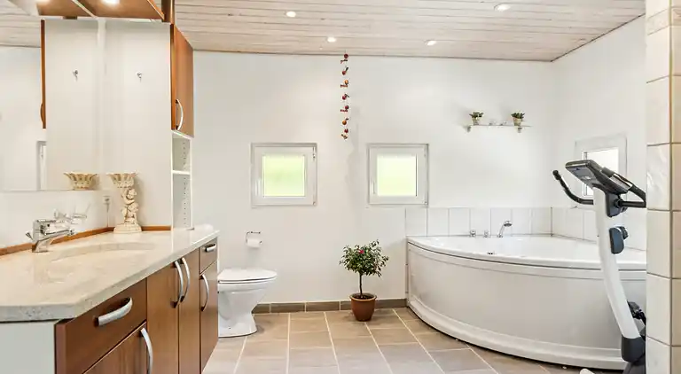 Charmende Sommerhus tæt på Kattegat og Natur