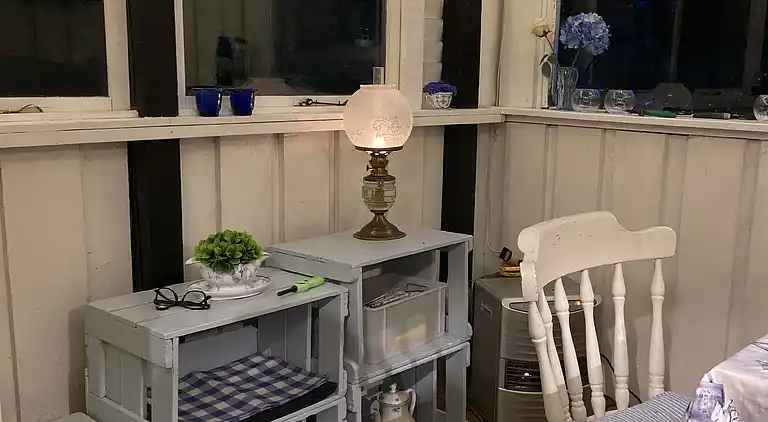 Et lille charmerende “rigtigt” sommerhus på Orø