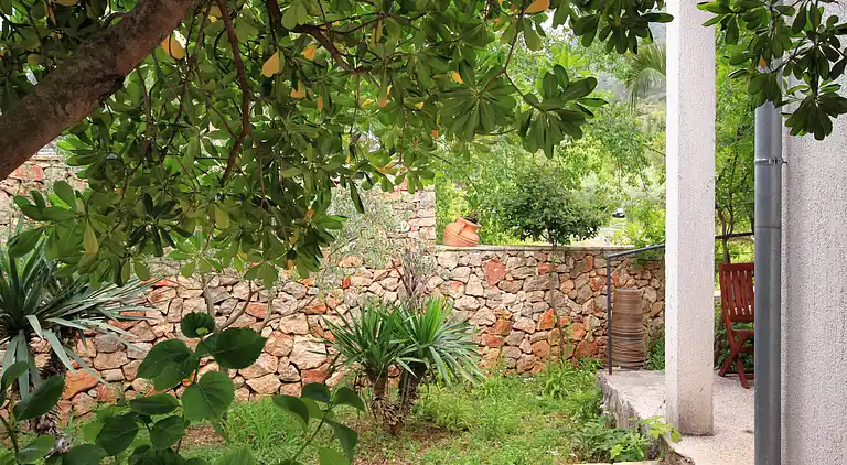 2-Zimmer-Ferienwohnung mit Terrasse und Meerblick Stari Grad