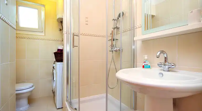 2-Zimmer-Ferienwohnung mit Terrasse und Meerblick Stari Grad