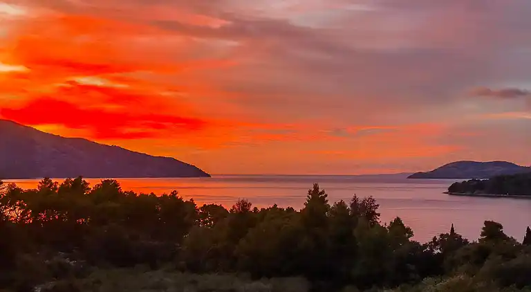 2-Zimmer-Ferienwohnung mit Terrasse und Meerblick Stari Grad