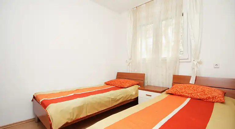 2-Zimmer-Ferienwohnung mit Terrasse und Meerblick Stari Grad