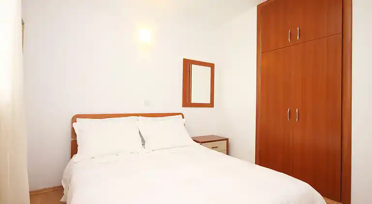 2-Zimmer-Ferienwohnung mit Terrasse und Meerblick Stari Grad