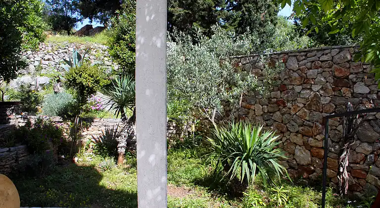 2-Zimmer-Ferienwohnung mit Terrasse und Meerblick Stari Grad
