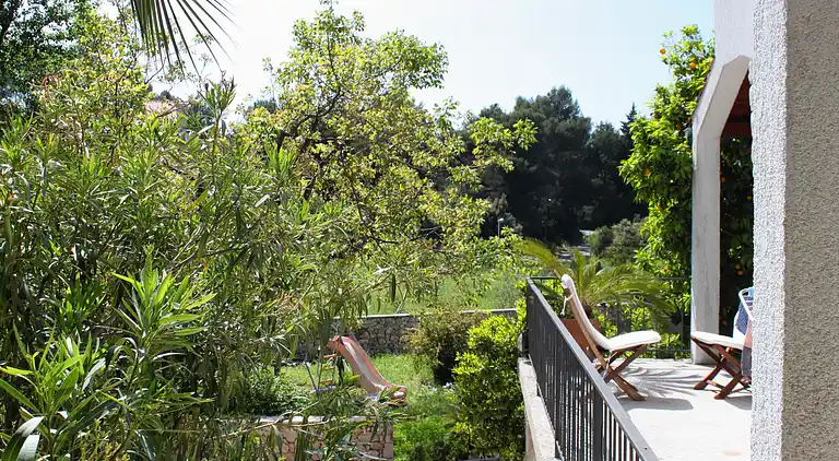2-Zimmer-Ferienwohnung mit Terrasse und Meerblick Stari Grad