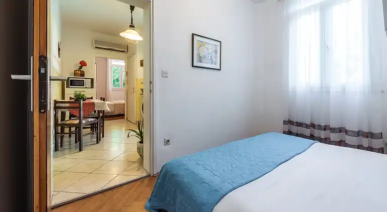 2-Zimmer-Ferienwohnung mit Terrasse Dubrovnik (A-9073-b)