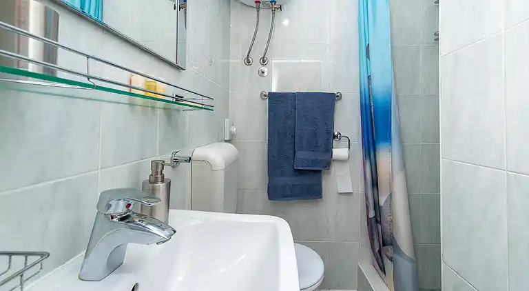 2-Zimmer-Ferienwohnung mit Terrasse Dubrovnik (A-9073-b)