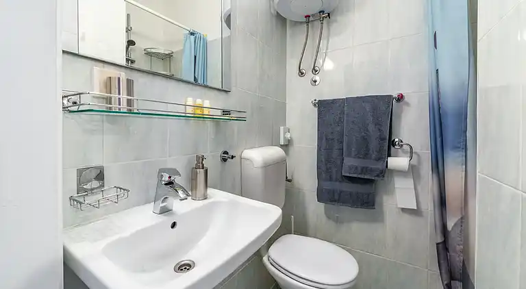 2-Zimmer-Ferienwohnung mit Terrasse Dubrovnik (A-9073-b)