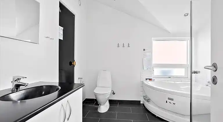 Strand, stjernehimmel og ro ved vandet