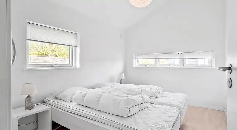 Strand, stjernehimmel og ro ved vandet