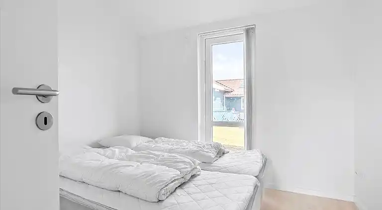 Strand, stjernehimmel og ro ved vandet