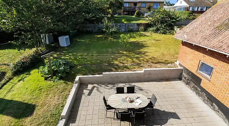 Familievenligt sommerhus med udsigt til Østersøen