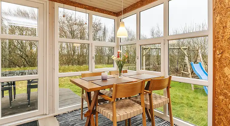 Gemütliches Ferienhaus mit Blick auf Lyngs Drag