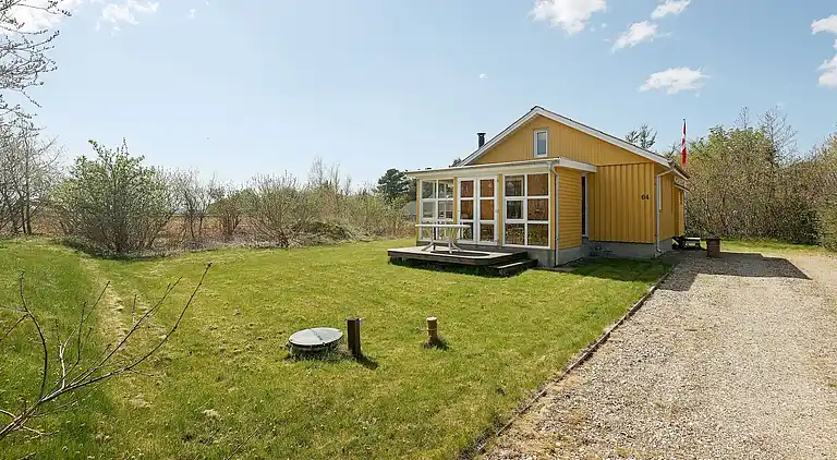 Gemütliches Ferienhaus mit Blick auf Lyngs Drag