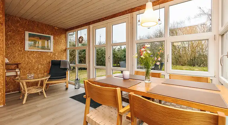 Gemütliches Ferienhaus mit Blick auf Lyngs Drag