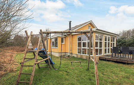 Gemütliches Ferienhaus mit Blick auf Lyngs Drag